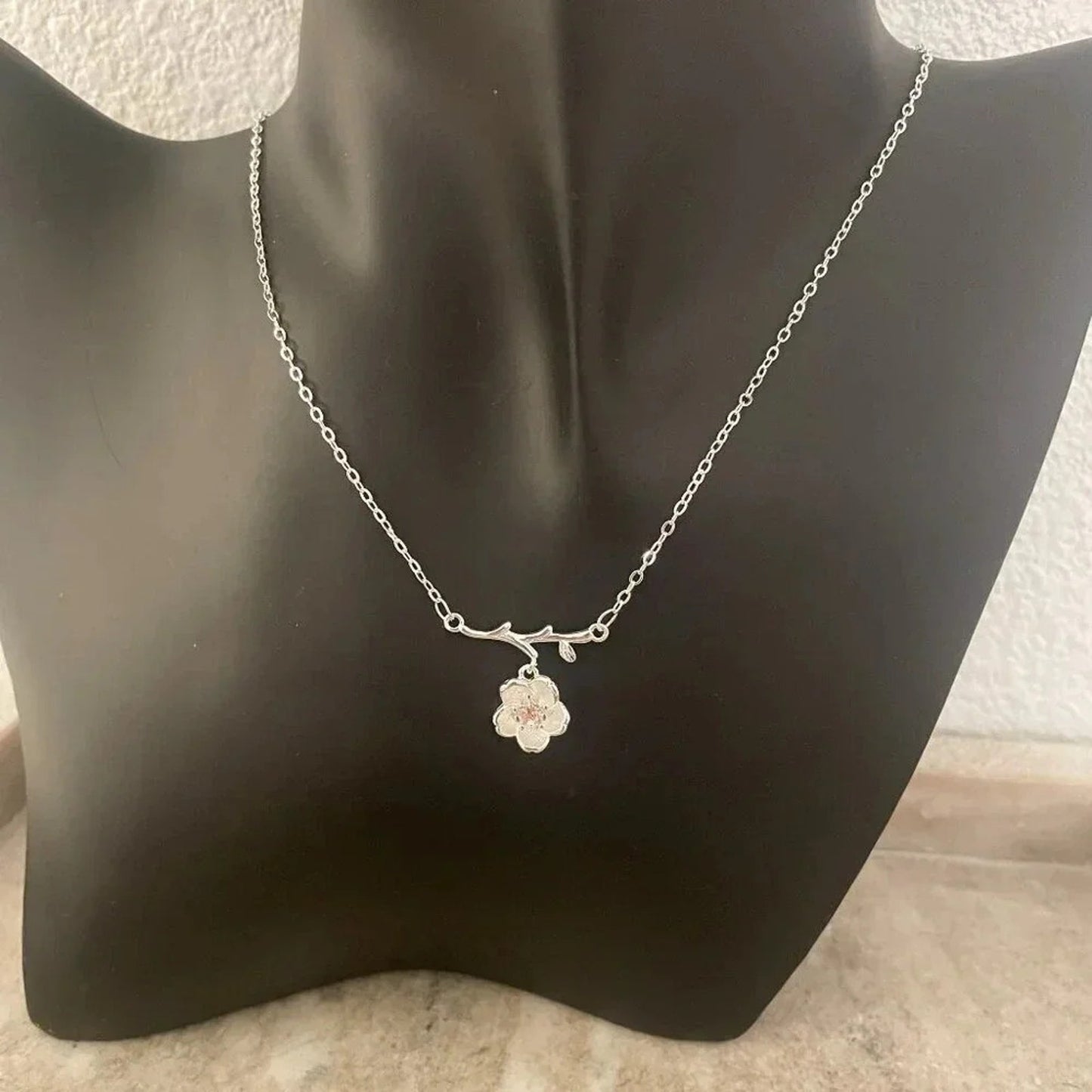 925 Sterling Silver Flower Necklace Dainty Minimalist Necklace White & Pink